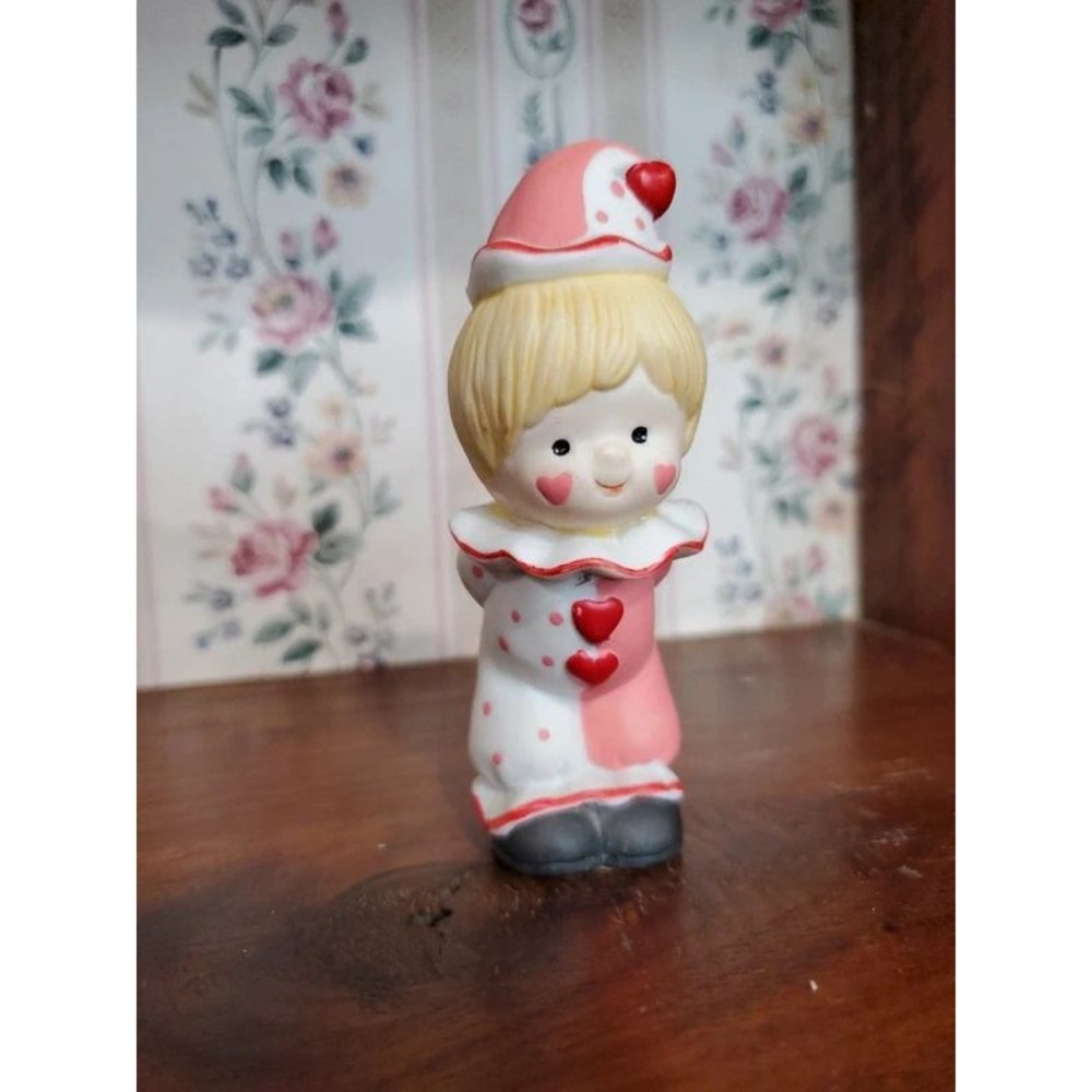 Vintage Ceramic Clown Figurines Pair Pink White Hearts Boy Girl Pierrot Decor